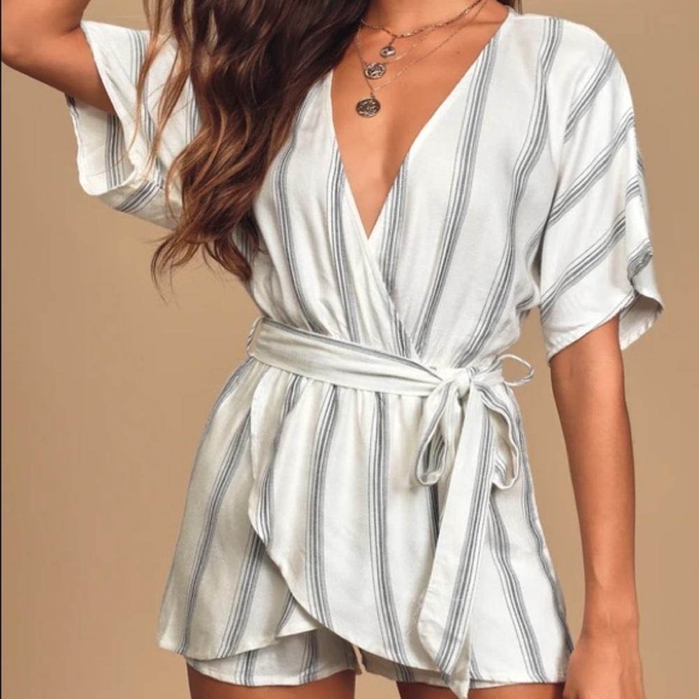 Thin striped lulus tie romper!